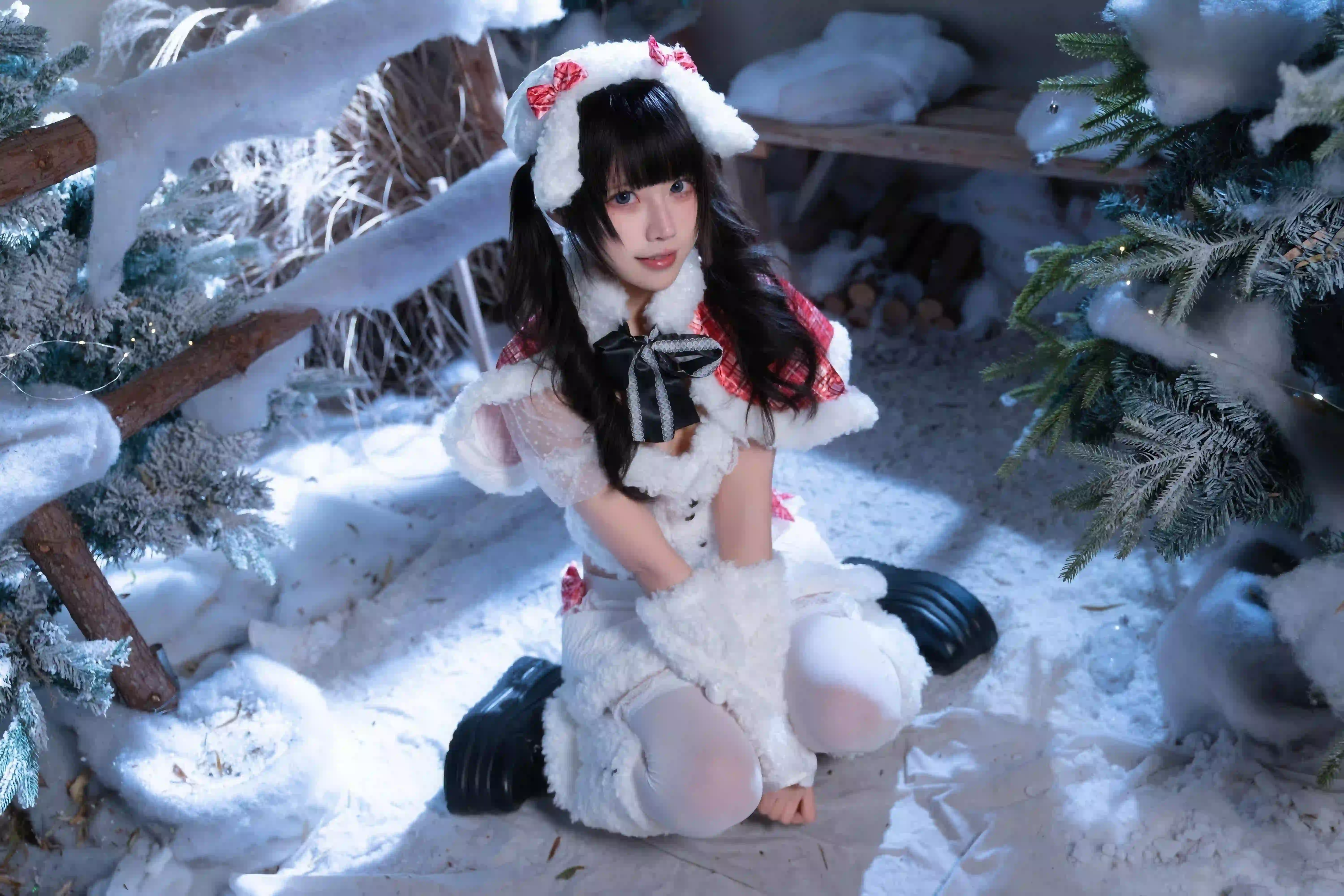 可爱女孩 冬天 雪 雪地场景 性感美女 双马尾美女