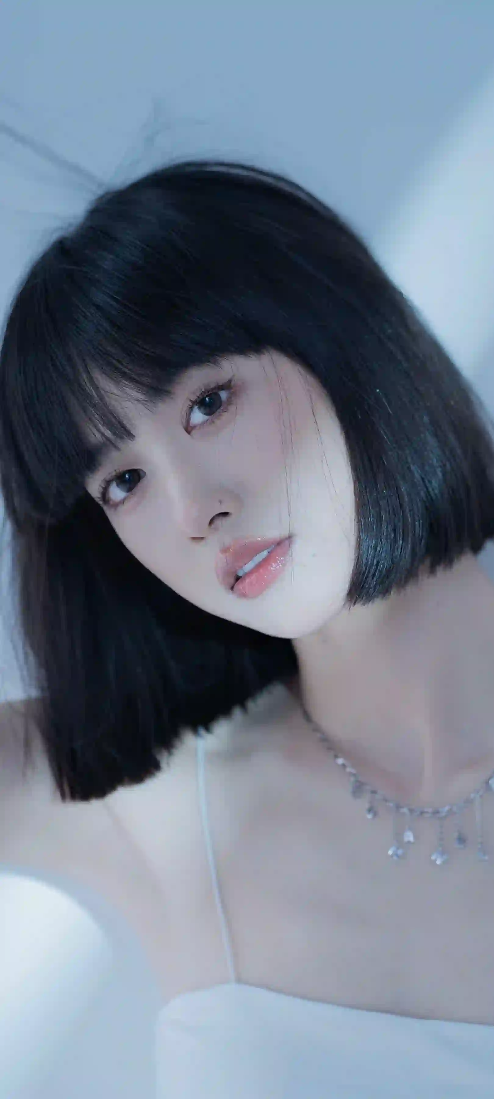 白色吊带美女 短发女孩 性感美女 