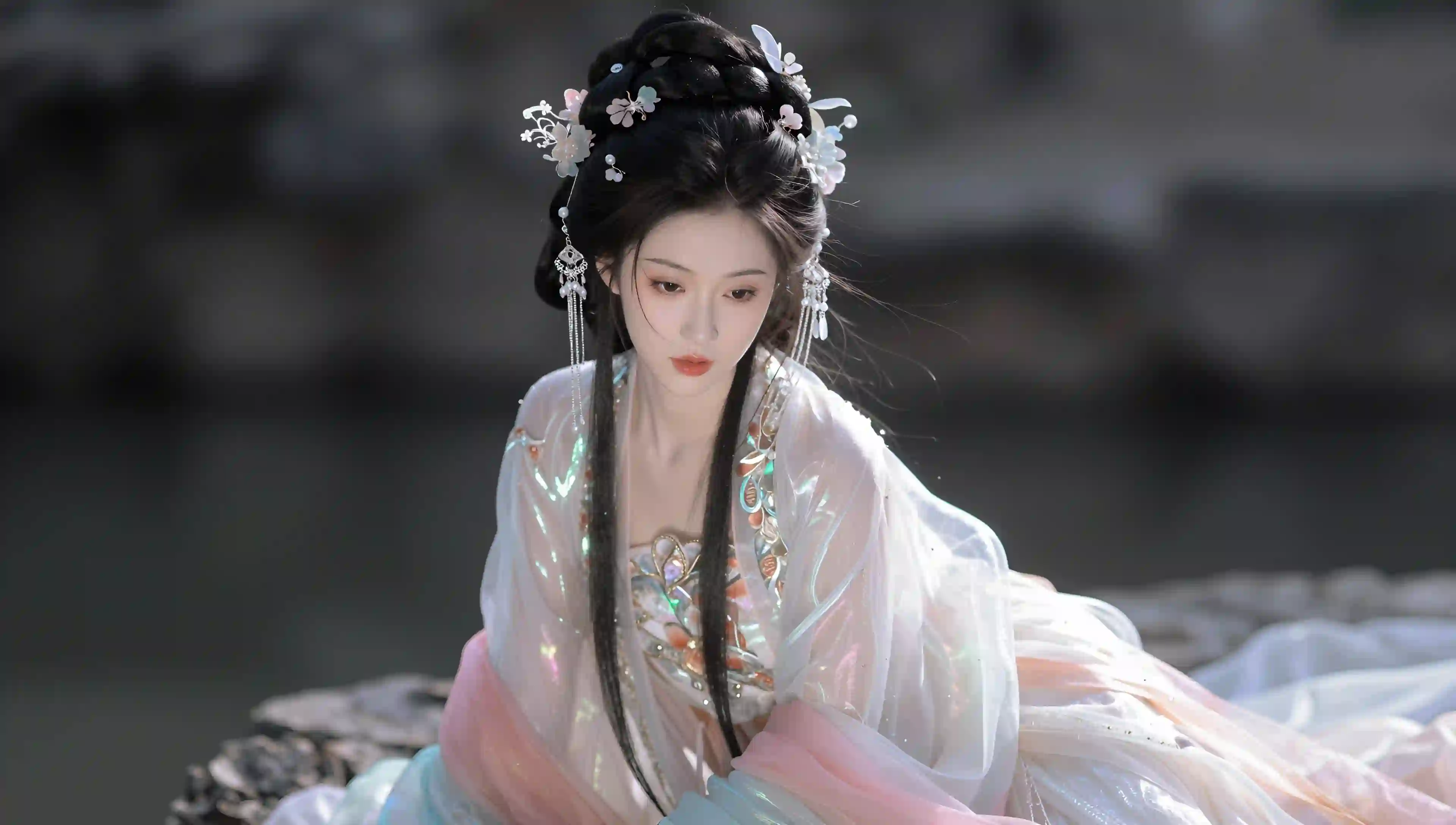 古风 汉服 女孩 溪流 唯美 静谧