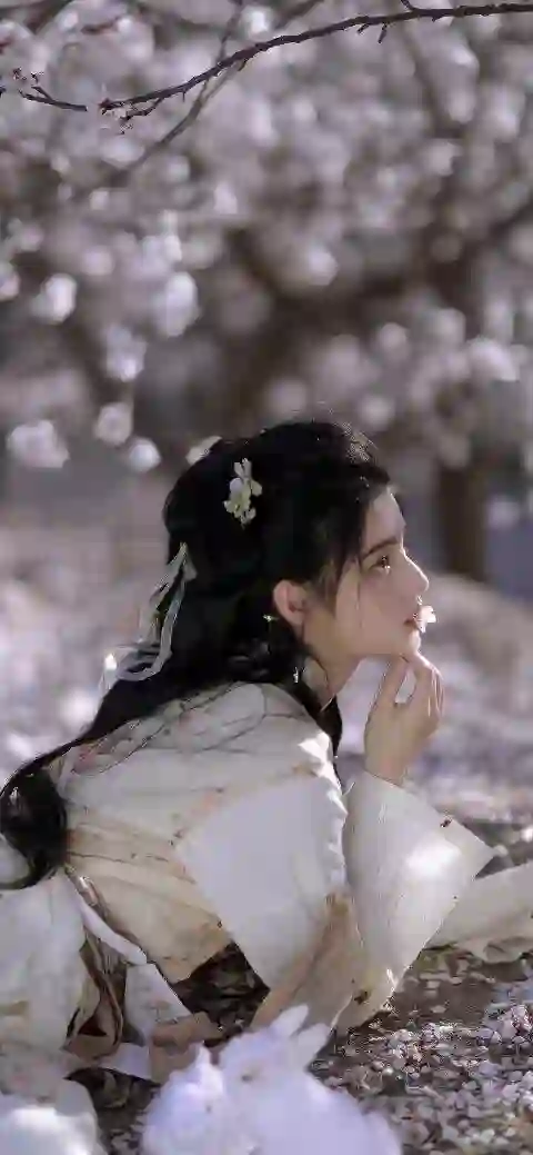 长发美女 清纯 甜美 可爱 艾米 花 户外 写真
