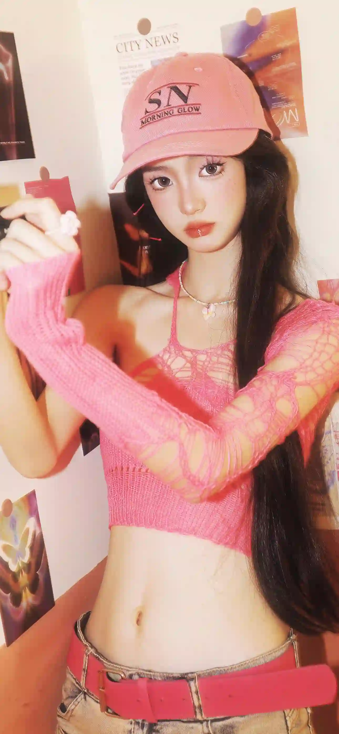 戴着粉色帽子的可爱美女