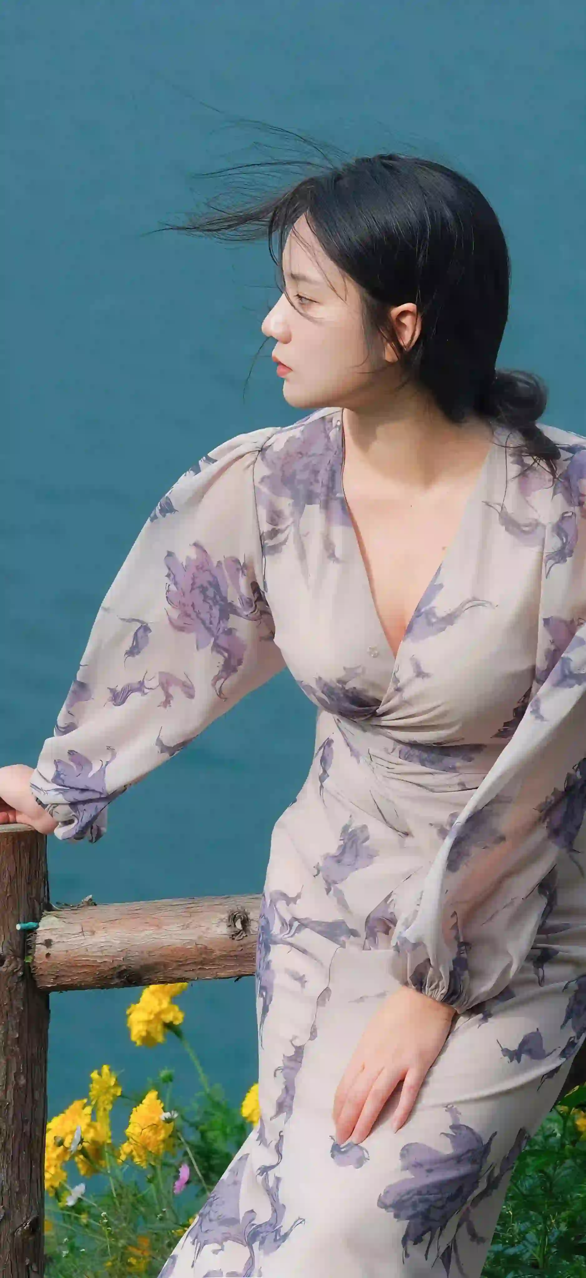 长发美女 户外写真 睡衣 花 