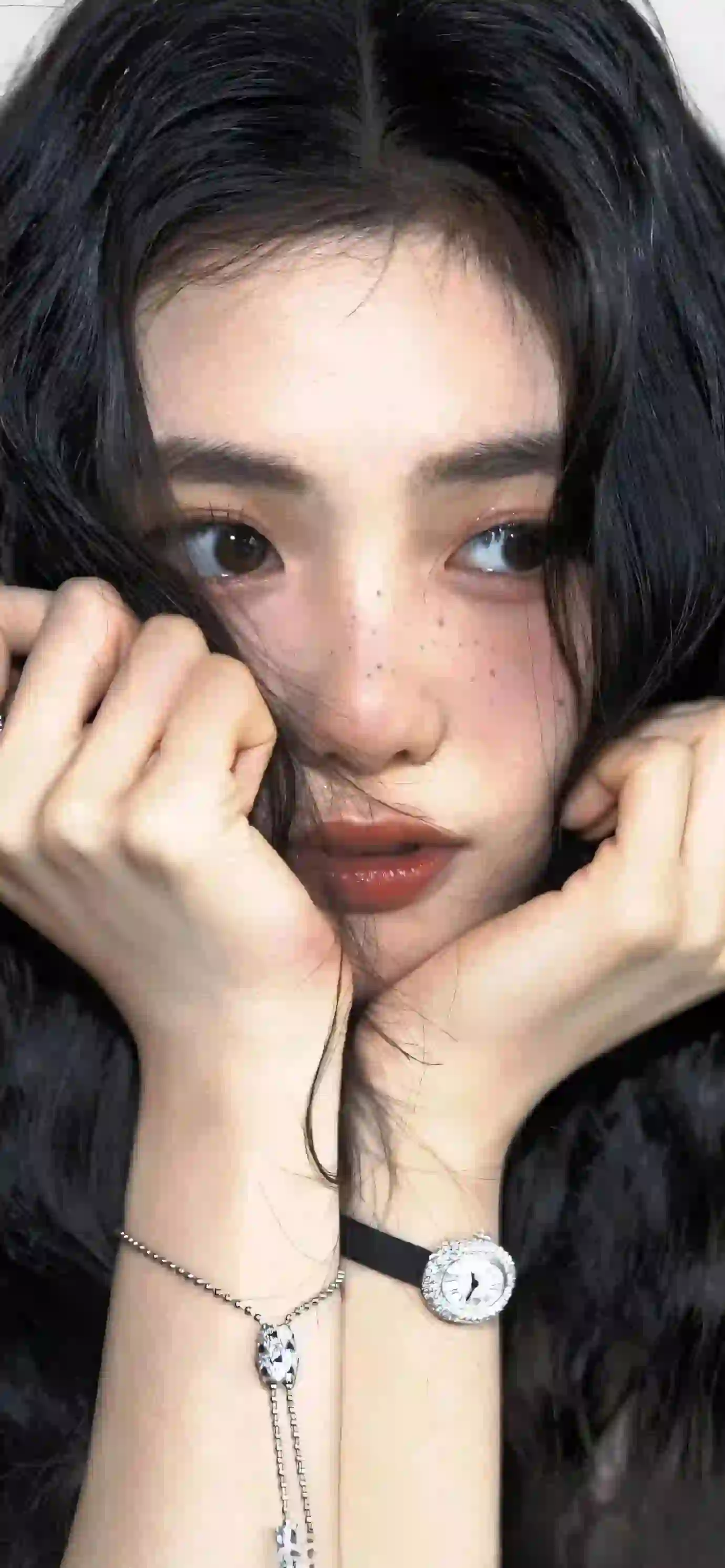 个性女孩  长发美女  手饰