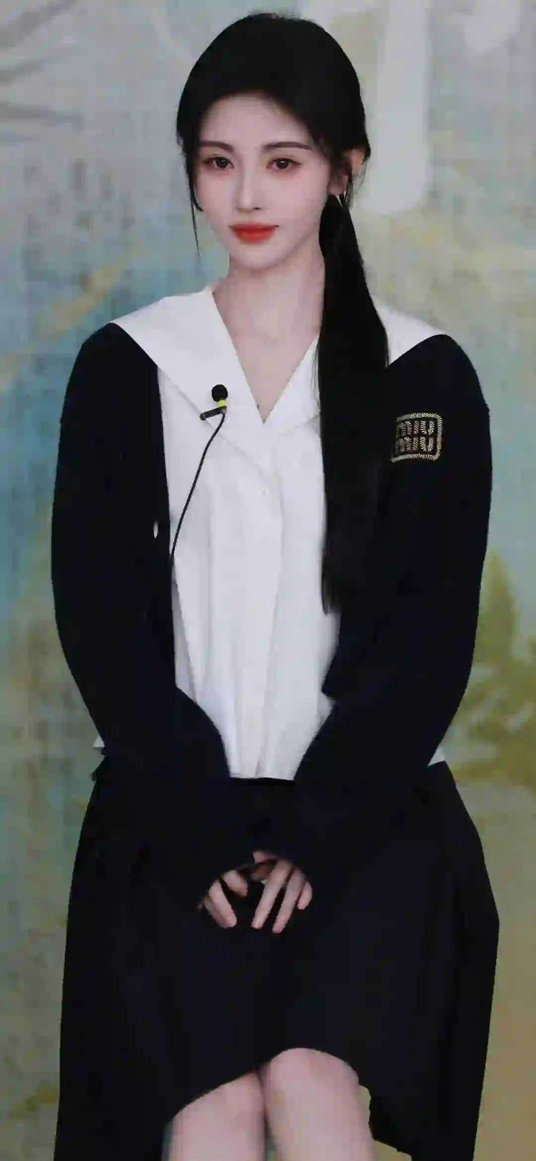 美女明星 鞠婧祎 黑色衣服 领家女孩