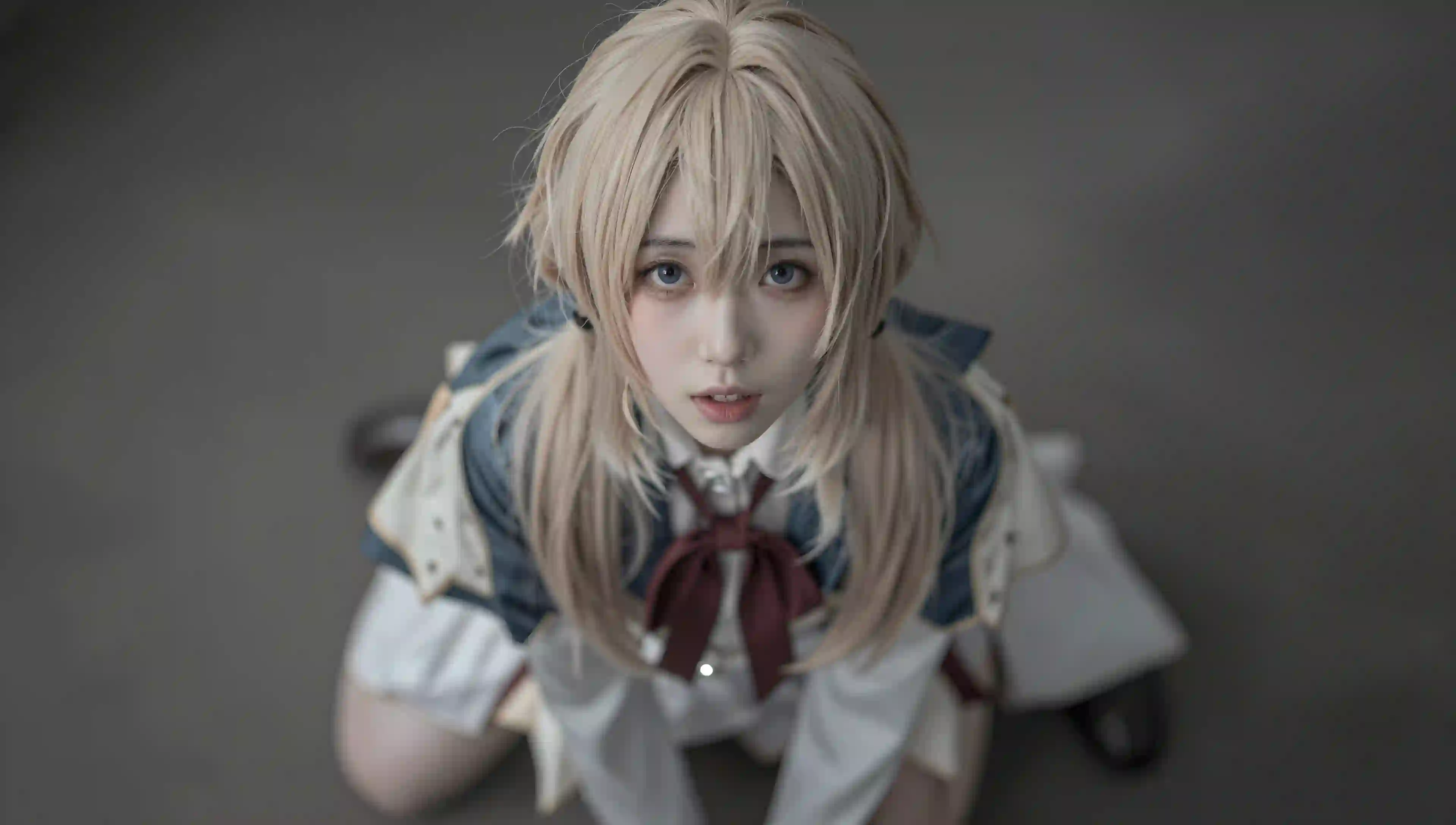 暗色调 长发美女 双马尾女孩 性感 俯拍