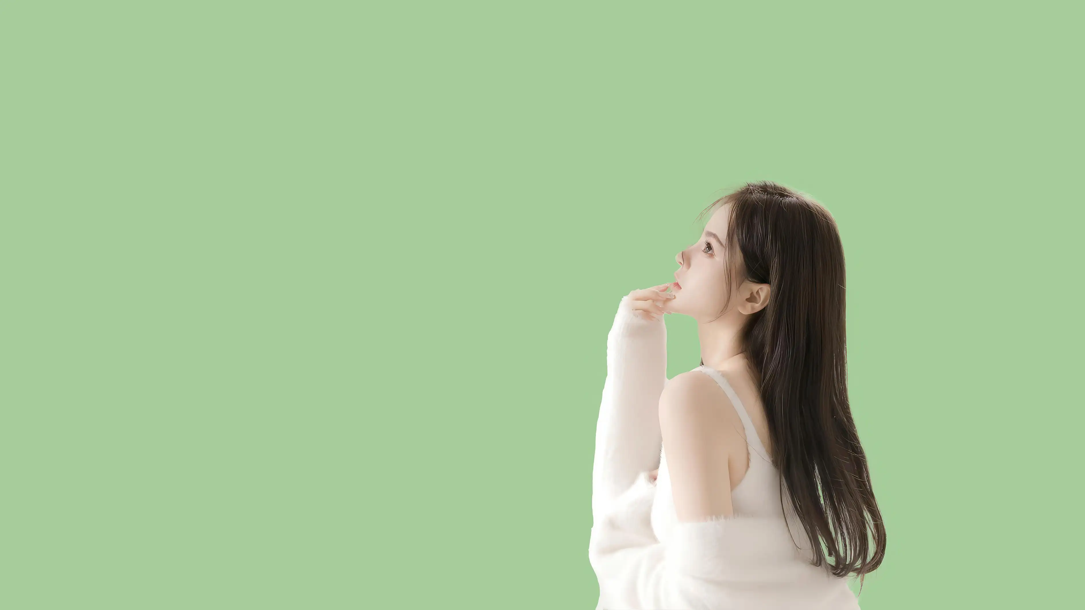 小清新绿色背景｜白衣可爱女孩