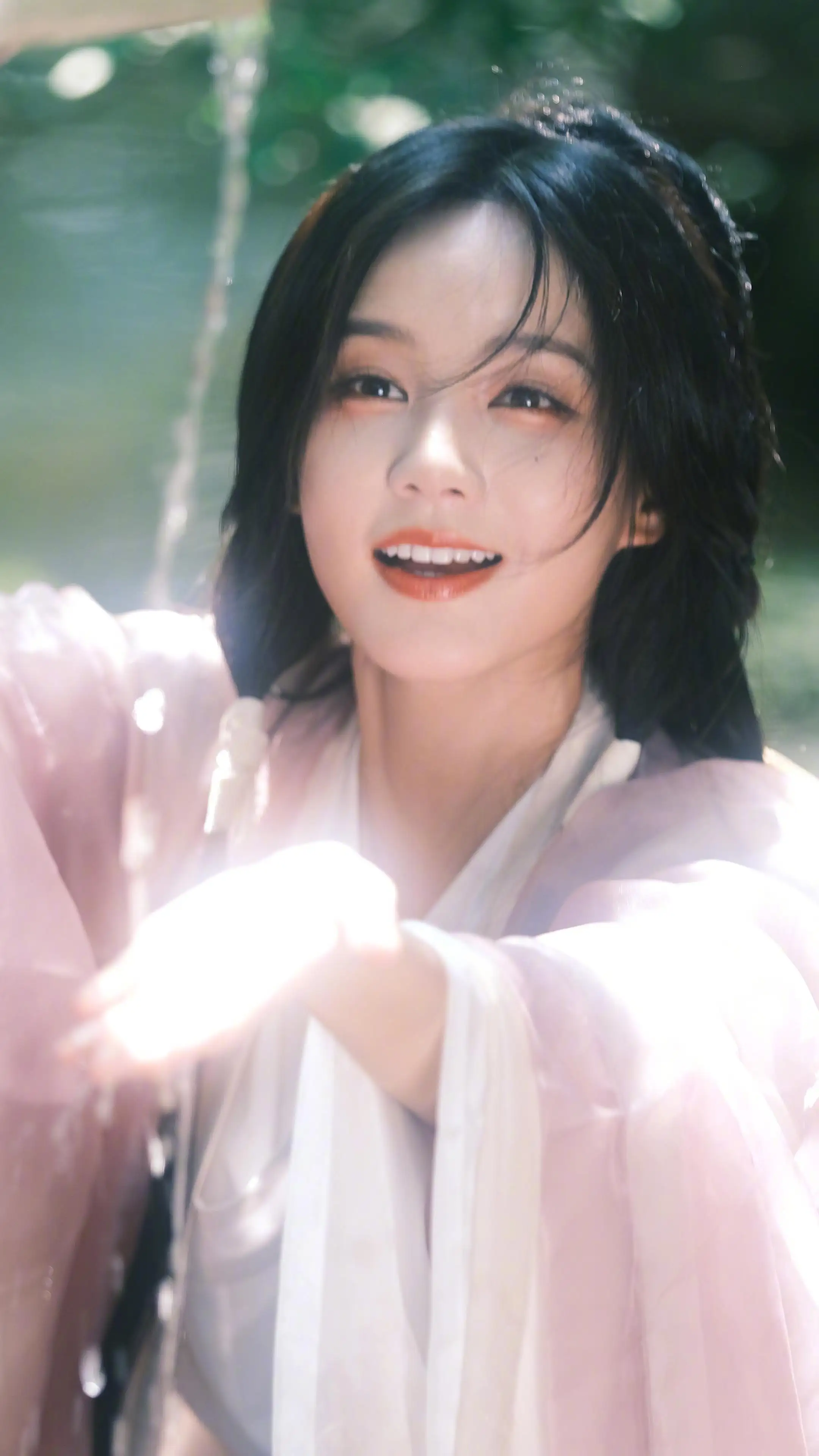 ɭϵ 可爱美女 李一桐 古装 4k手机壁纸