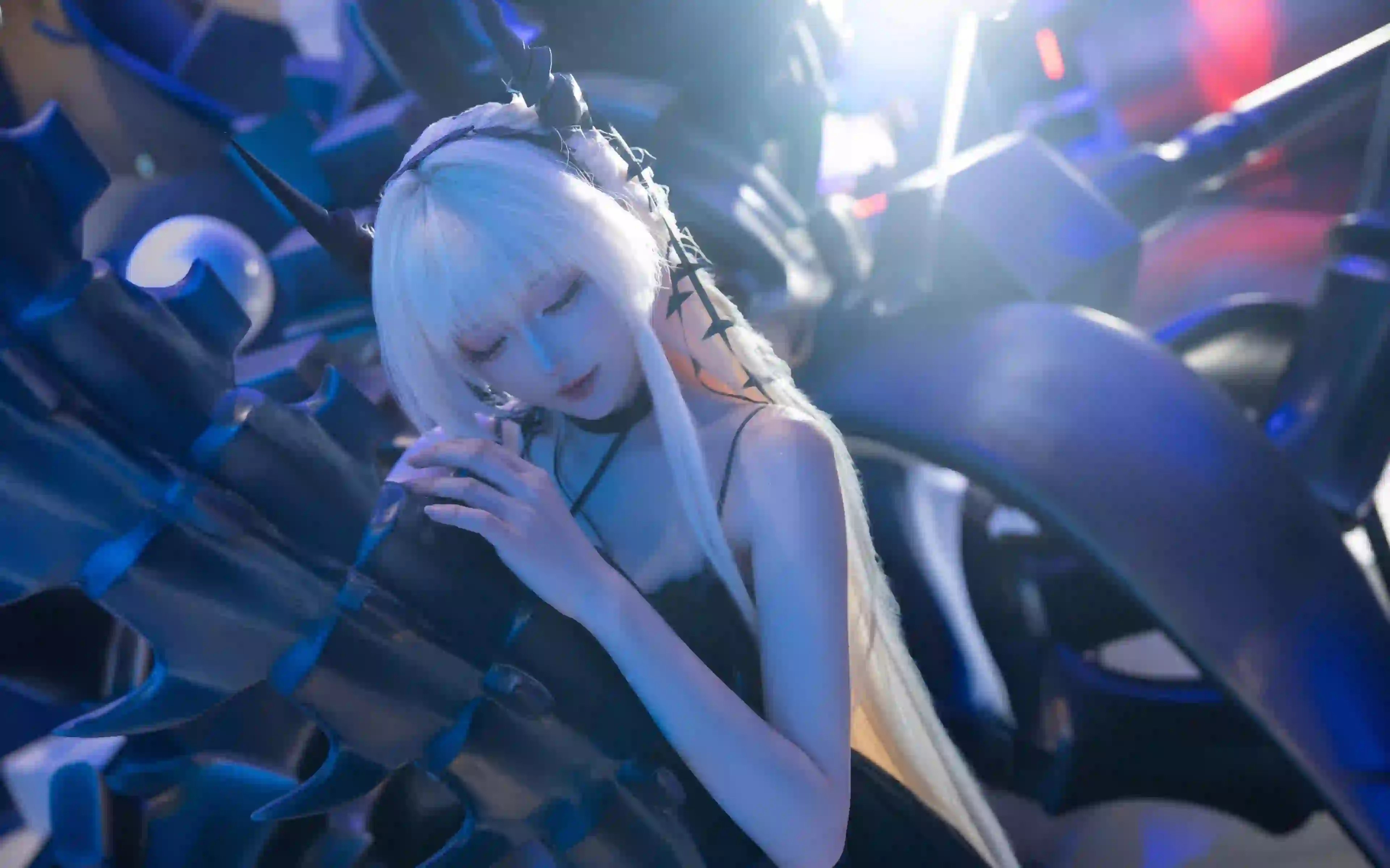 碧蓝航线 Coser 白色长发 科技