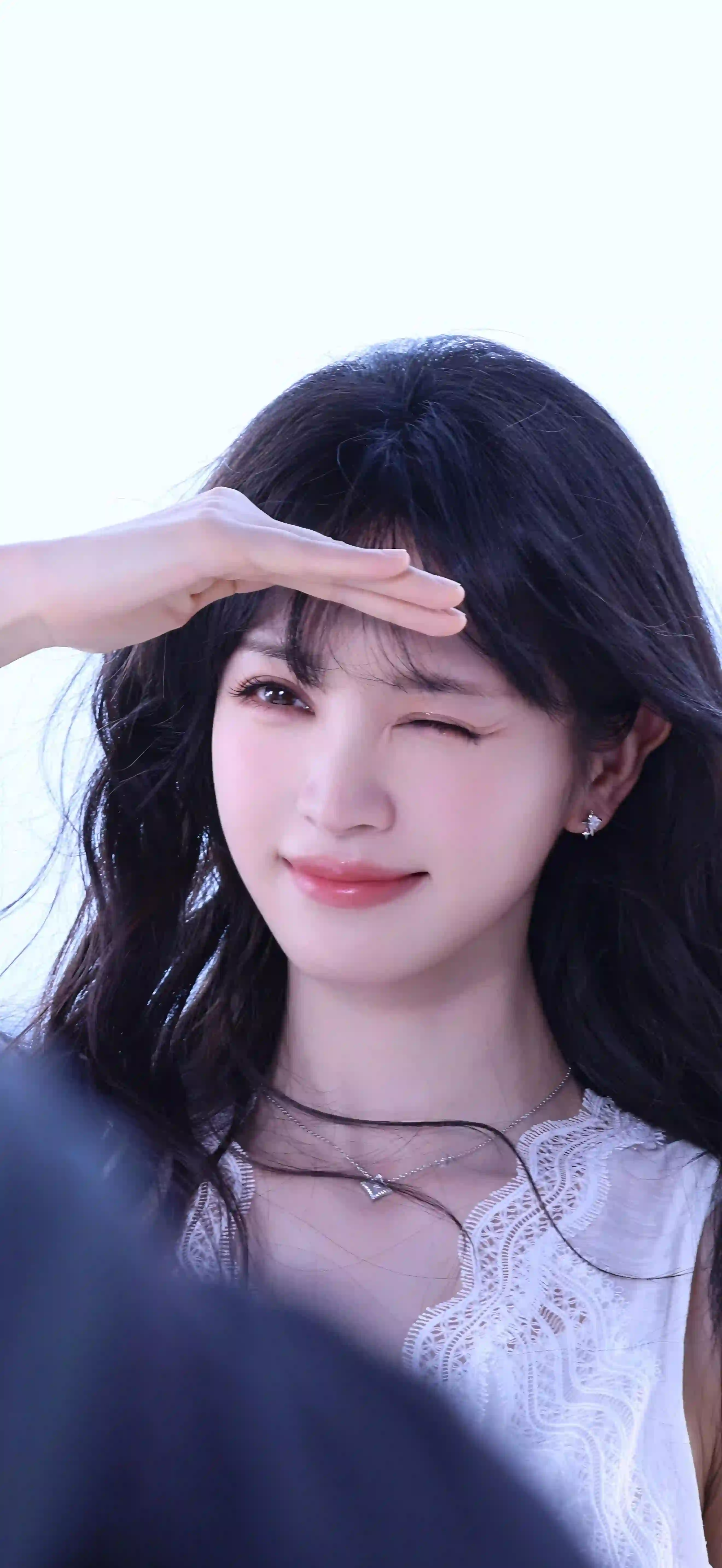 wink 可爱 长发美女 白色衣服 田曦薇