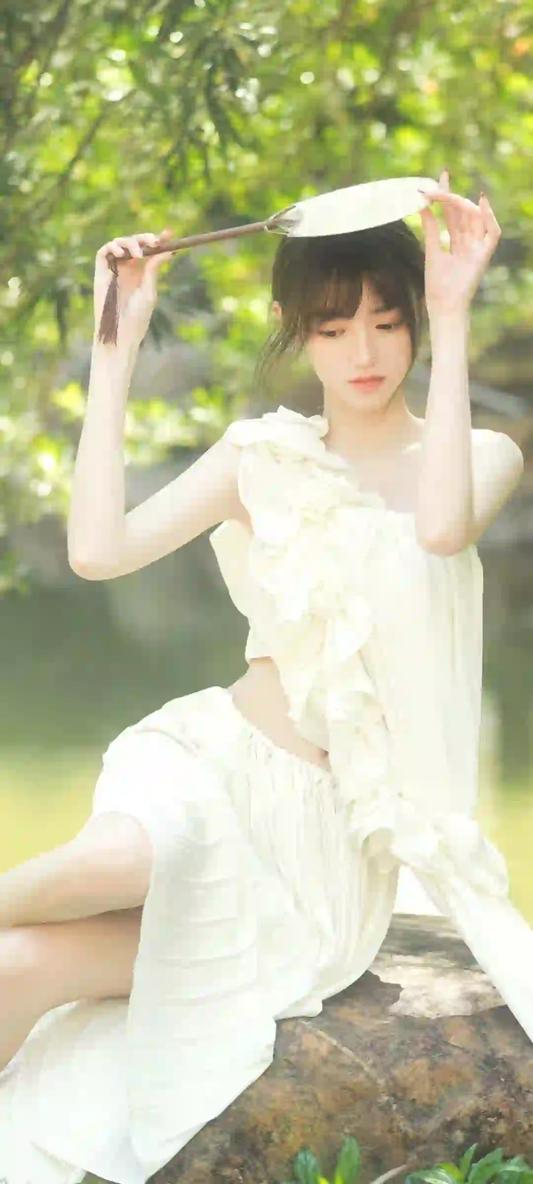 清纯白裙美女 户外写真 