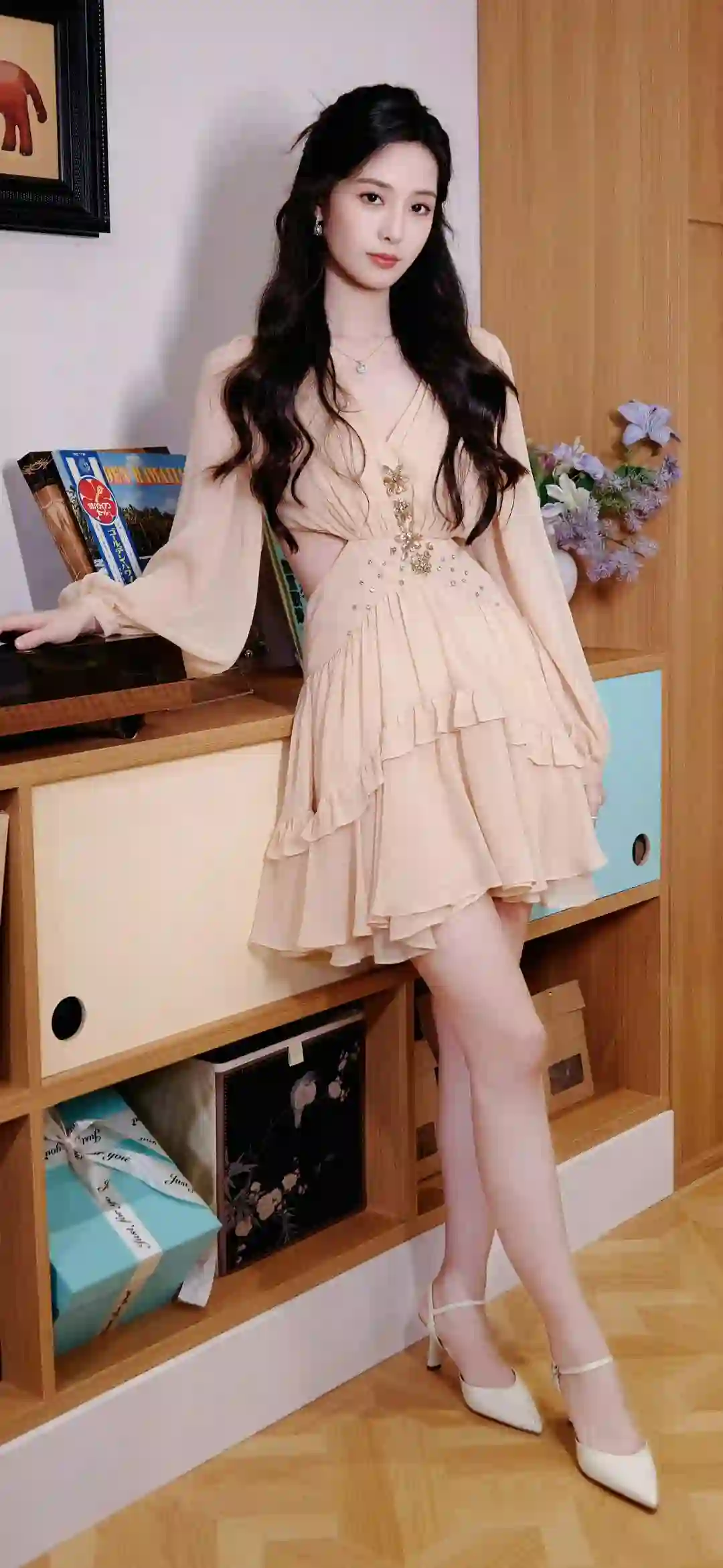 长发美女 居家写真 长腿美女