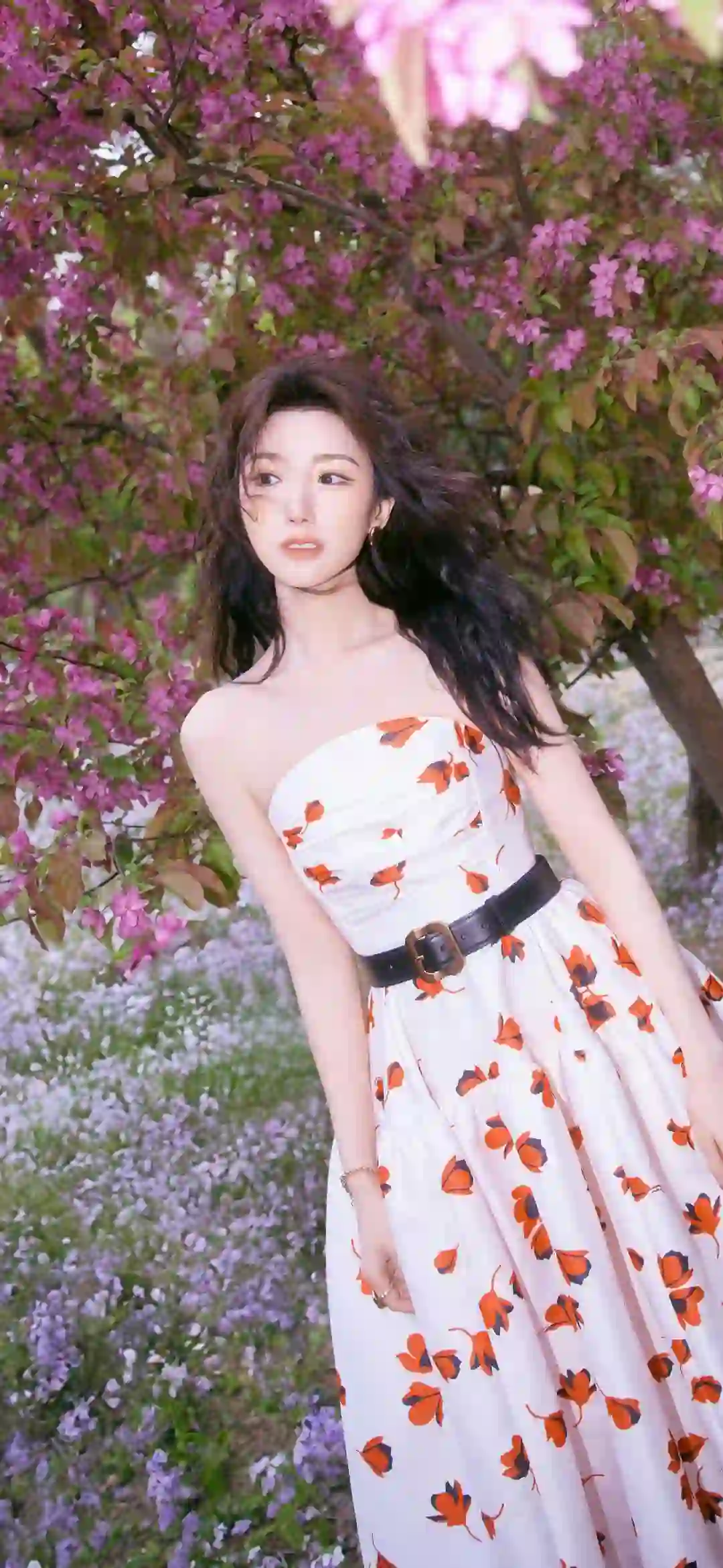 毛晓彤 长发美女 抹胸长裙美女 水果长裙美女