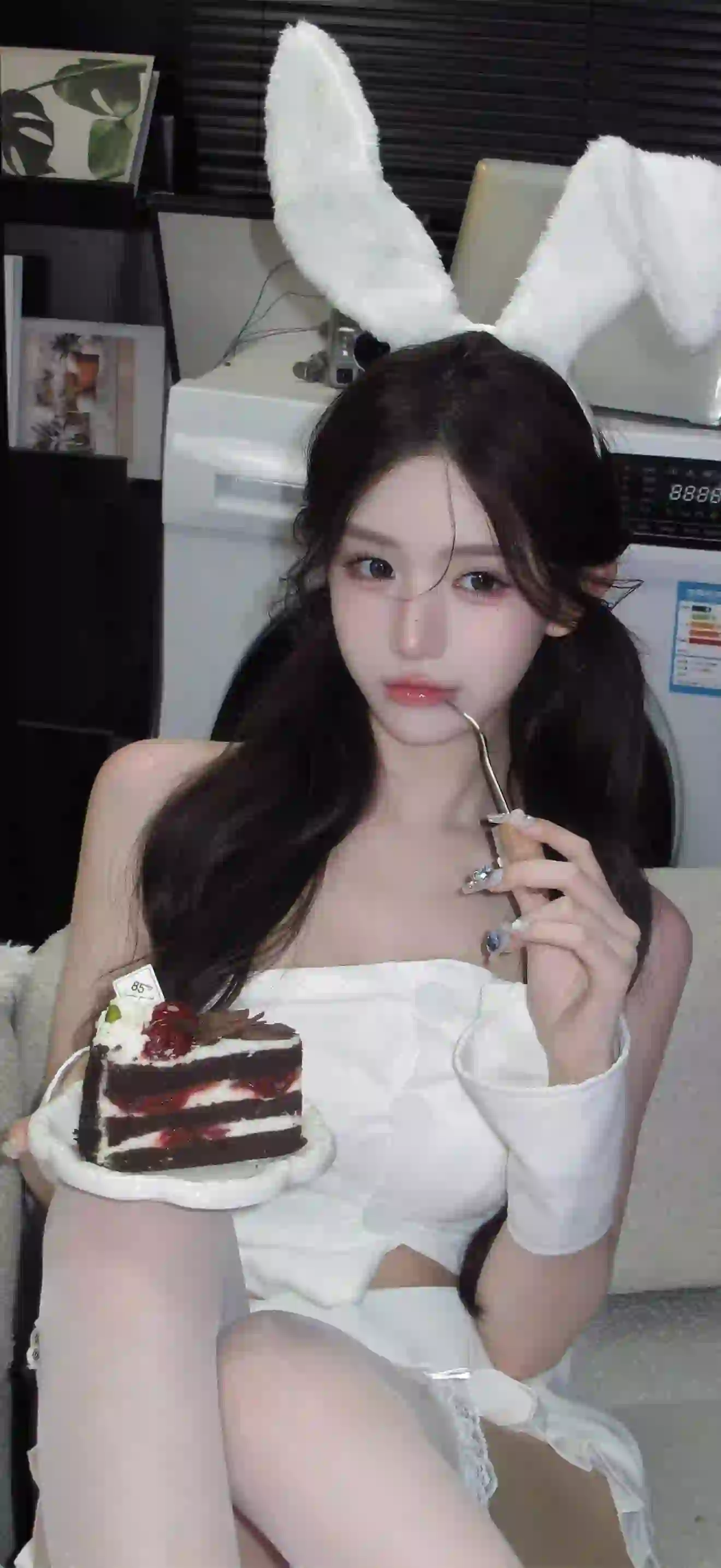 长发美女 抹胸穿搭 丝袜美腿