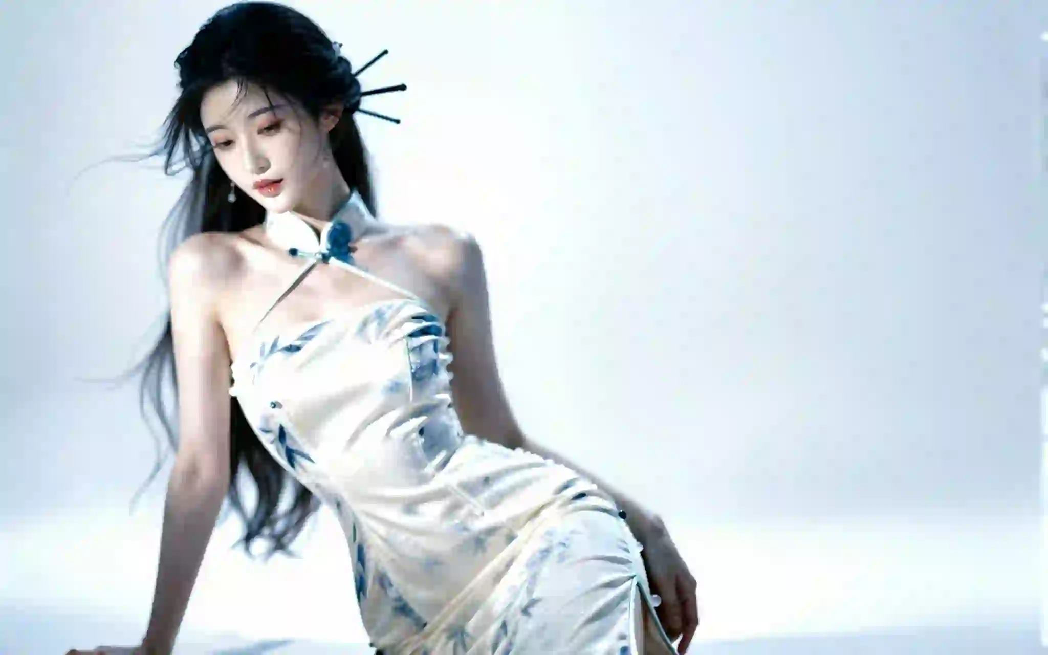 绝美仙子_冰肌玉骨_露肩雪纺紧身旗袍_白色画底为背景_妩媚与清冷感并存_写实摄影风格_8k分辨率_冷色调_新中式简约风_视觉冲击力_369664919.png